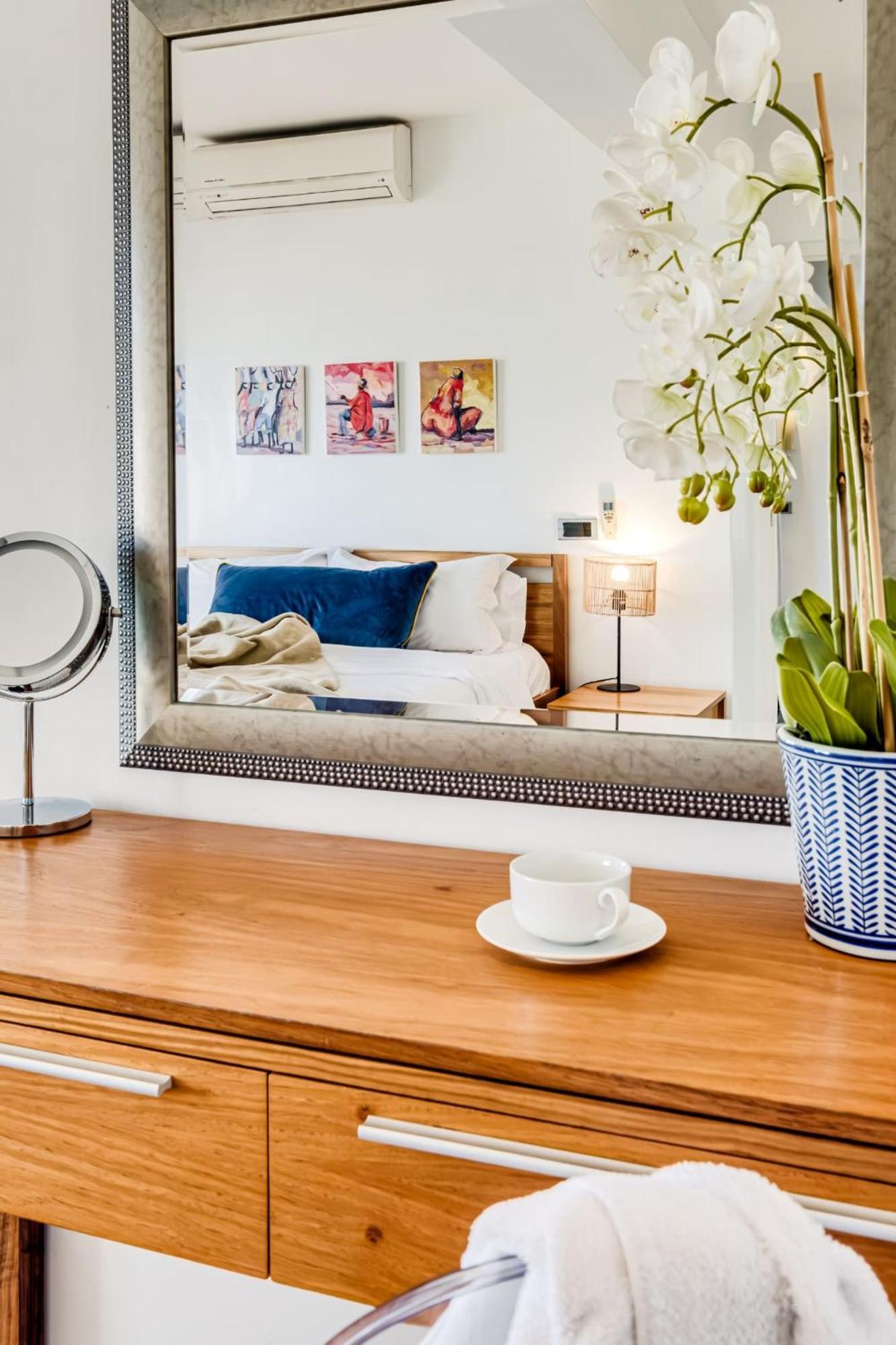 Camps Bay Terrace Apartment *